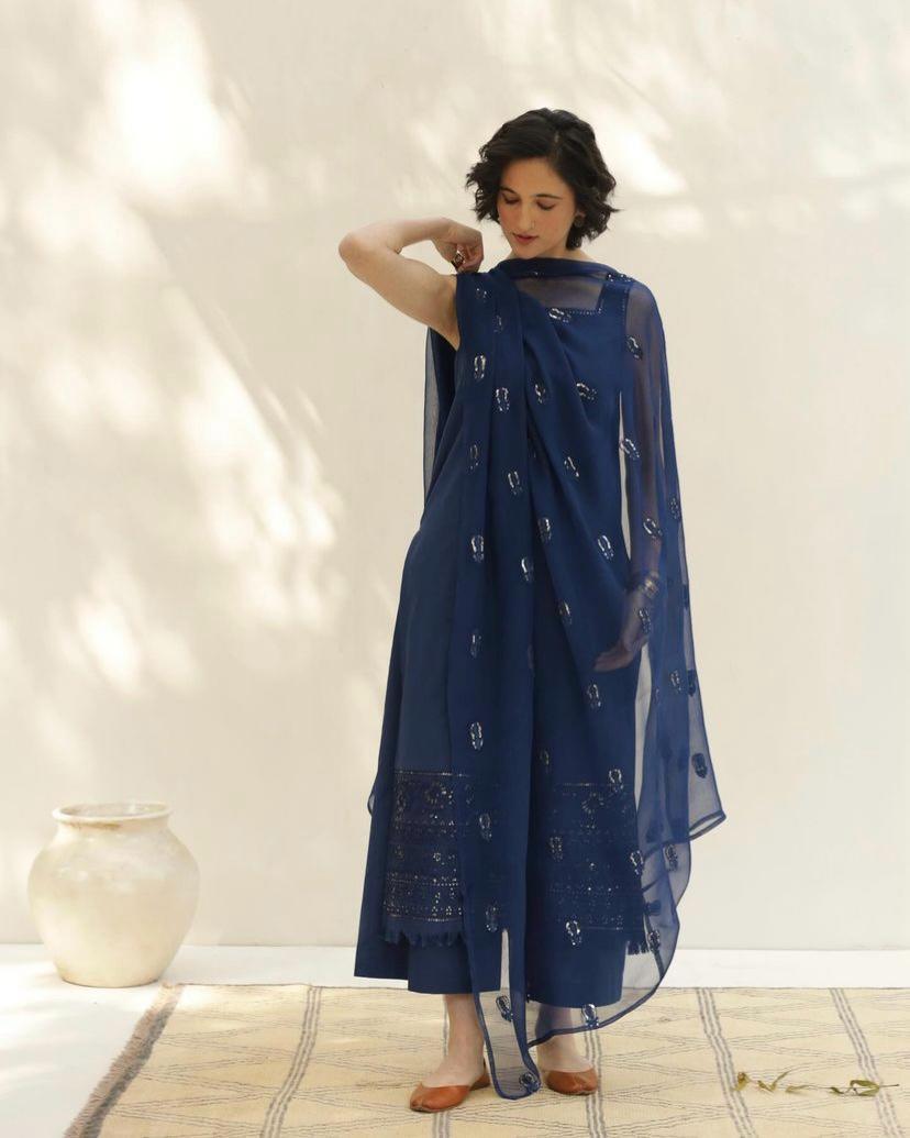 Azure Blue Full Sleeves | 3-Piece Stitched Suit